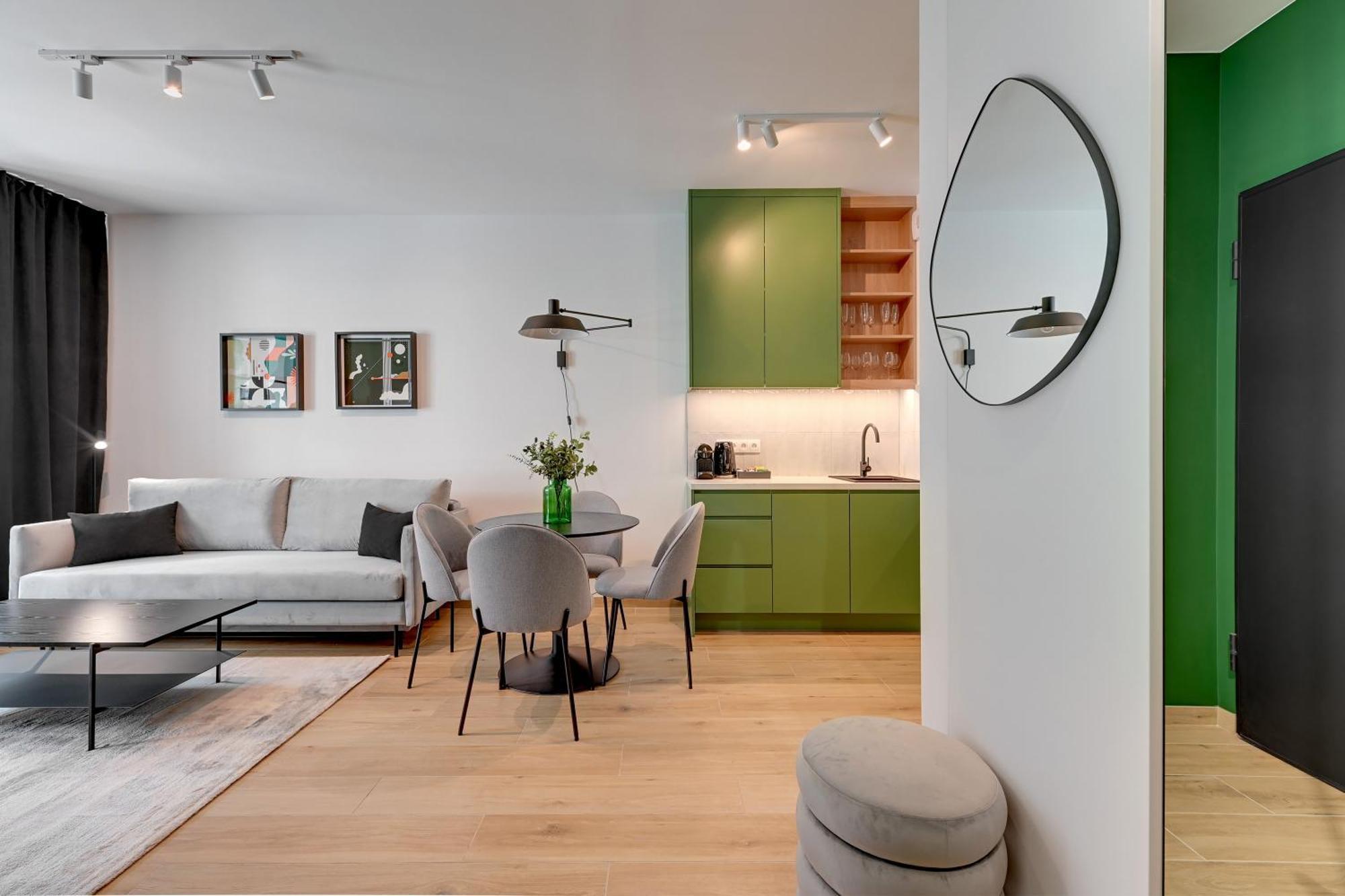 Doki Living - Foodhall & Parking By Downtown Apartments Gdańsk Eksteriør bilde