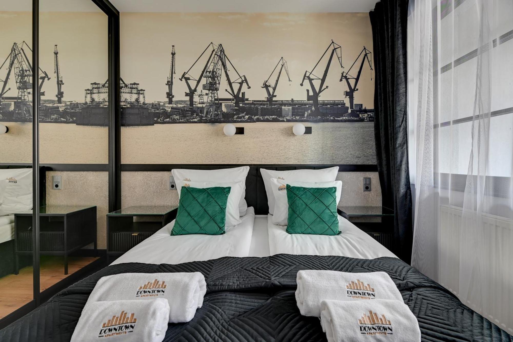 Doki Living - Foodhall & Parking By Downtown Apartments Gdańsk Eksteriør bilde